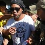 Ronaldinho Paraguay'da gözaltına alındı