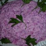 Yoğurtlu mor lahana salatası nasıl yapılır?