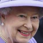 93 yaşındaki Kraliçe Elizabeth korona virüsü korkusundan sarayı terk etti!