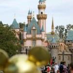 Disneyland'a Koronavirüs önlemi! 16'tan itibaren kapanacak
