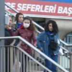 İstanbul'da vatandaşlardan toplu ulaşımda maskeli önlem