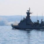 29 gemi, hava ve kara bombardımanıyla Ege'yi inletti