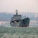 Rus askeri kargo gemisi İstanbul Boğazı'ndan geçti