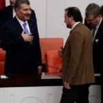 Türkiye onu konuşuyor! Bakan Koca koronadan nasıl korunuyor?