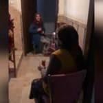 Virüse karşı kapı eşiğinde muhabbet sosyal medyayı salladı