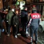 Beyoğlu'nda koronavirüs önlemlerine uymayan derneğe baskın: 20 gözaltı