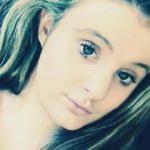 İngiltere'de 21 yaşındaki gen&ccedil; kız koronavir&uuml;se yenik d&uuml;şt&uuml;