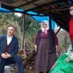 Kıyafetlerini elde yıkayan yaşlı kadına Vali’den çamaşır makinesi hediyesi