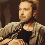 Sa&ccedil;larını kazıtan Halil Sezai'den &Ccedil;in'e tepki!