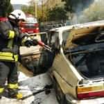 Muğla'da seyir halindeki otomobil yandı