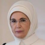 Emine Erdoğan'dan kullanılmış maske ve eldivenlerin atık kutularına atılması çağrısı