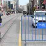 Eskişehir’de insan yoğunluğu olan caddelere bariyerli önlem