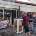 Yasağı ihlal eden markete zabıta baskını