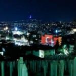 Saraybosna'nın sembollerinden Vijecnica'nın Türk bayrağının renklerine büründü