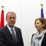 Bakan Akar, Fransalı mevkidaşıyla görüştü
