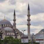 Eyüp Sultan Camii İstanbul'un güzide ibadet adresi