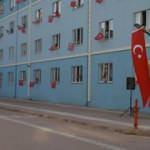 Müftü yardımcısı, karantina yurdunda kalanlara konser verdi