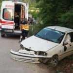 İki kez şarampole devrilen otomobil s&uuml;r&uuml;c&uuml;s&uuml; &ouml;ld&uuml;