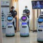 Ruanda'da koronavirüse karşı robotlar devrede