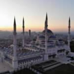 Boş kalan camilerde selalar okundu