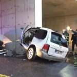 Feci kaza! &Uuml;st ge&ccedil;idin duvarına &ccedil;arpan cip ikiye b&ouml;l&uuml;nd&uuml;!