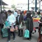 Karabük’te kısıtlama öncesi pazara akın ettiler!