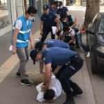 Sakarya'da kimlik isteyen polise mukavemet eden iki kişi gözaltına alındı