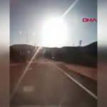 Göktaşı düştü iddiası! Görgü tanıkları bu yıldız kayması değil çok korktuk!
