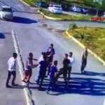 Akılalmaz kavga kamerada! Marketi neden açmıyorsun deyip saldırdılar