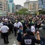 New York'ta sokağa çıkma yasağı kaldırıldı
