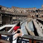 Roma'nın simgesi Kolezyum 84 gün sonra ziyaretçilere açıldı