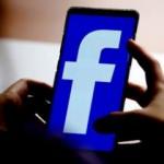 Sonunda Facebook'ta karanlık moda geçiyor