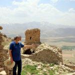 Yüzlerce yıllık manastır defineciler tarafından talan edildi