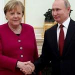 Putin, Merkel ile Libya'daki durumu görüştü