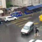 İstanbul'da sağanak yağış etkili oluyor