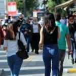 Van'da vaka artışları sürüyor, caddeler kalabalıktan geçilmiyor