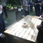Başkan Erdoğan vatandaşlarla çay içti