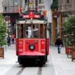 Nostaljik tramvayın sessiz yolculuğu
