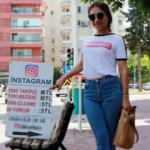 Sokakta tezgah açtı, günde 50 bin takipçi satıyor