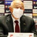 Nihat Özdemir'den 'seyircili maç' açıklaması