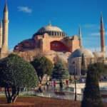 Dikkat çeken Ayasofya yazısı: Sebebi sadece biziz!