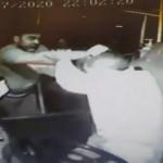 Maske yüzünden otobüs şoförünü darp etti