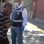 Maskesiz polise yakalandı, ceza kesilince kendisini tokatladı