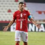 Podolski: "Antalyaspor'a faydam olduğu için çok mutluyum
