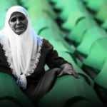 Srebrenitsa Soykırımı'nın 25. yıl d&ouml;n&uuml;m&uuml;nde "Bosnalı Anne" t&uuml;rk&uuml;s&uuml; y&uuml;rekleri dağladı