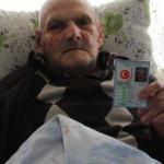 İsmail dedenin n&uuml;fus c&uuml;zdanı g&ouml;renleri şaşırtıyor