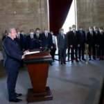 Şentop ve yeni Başkanlık Divanı üyelerinden Anıtkabir'e ziyaret