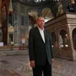 Son dakika... Cumhurbaşkanı Erdoğan Ayasofya Camii'nde! İşte ilk görüntüler...
