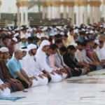 Suudi Arabistan'dan bayram namazı yasağı: Açık alanlarda kılınamayacak