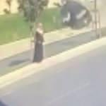 Korkunç kaza kamerada! Sürücü takla atan otomobilden dışarı fırladı